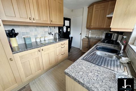 2 bedroom detached bungalow for sale, Mercia Drive, Telford TF1