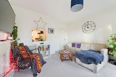 2 bedroom flat for sale, Woolridge Way, Loddiges Road, Hackney, E9