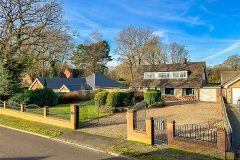 4 bedroom detached house for sale, Oakway, Studham, LU6