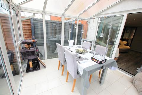 11 Cooks Way, Hatfield, AL10 8XT
