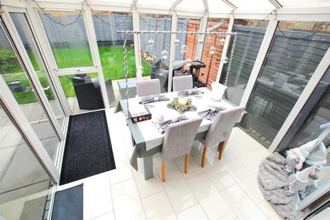 11 Cooks Way, Hatfield, AL10 8XT
