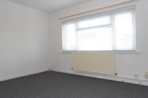 2 bedroom flat to rent, Dalton Road, Sandfields