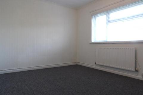 2 bedroom flat to rent, Dalton Road, Sandfields