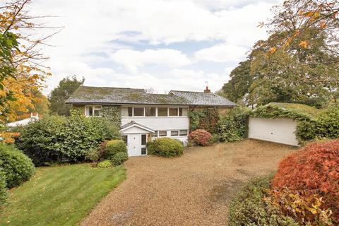 5 bedroom detached house for sale, Shipbourne Road, Tonbridge TN11