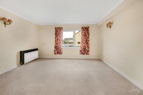 2 bedroom retirement property for sale, Parklands Court, Sketty, Swansea