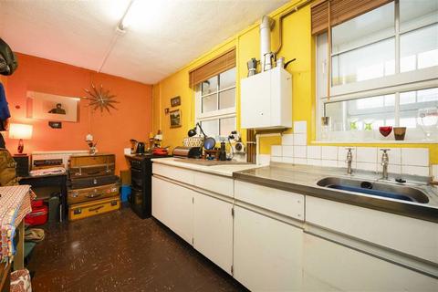 1 bedroom flat for sale, Drysdale Place, London N1