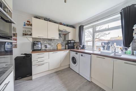 2 bedroom maisonette for sale, Woodthorpe Road, Surrey TW15