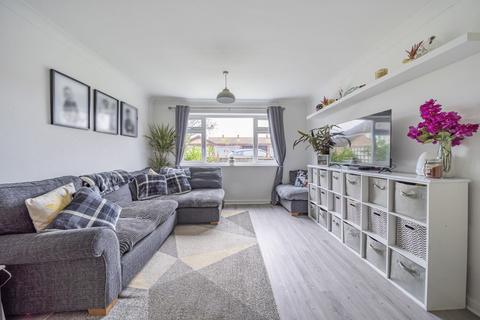 81b Woodthorpe Road, Ashford, TW15 3JT