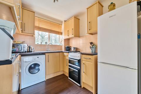 2 bedroom apartment for sale, Grove Road, Burgess Hill, West Sussex