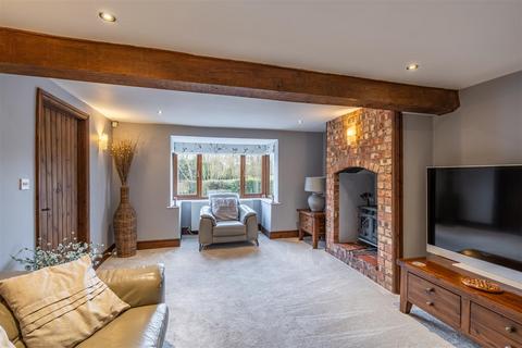 6 Millers Row, Longdon Upon Tern, Telford, TF6 6LG