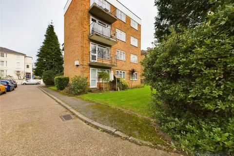 7 Rivermead, Kingston Upon Thames, KT1 2LR