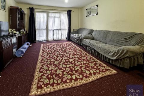 2 bedroom terraced house for sale, Tivoli Road, Hounslow TW4