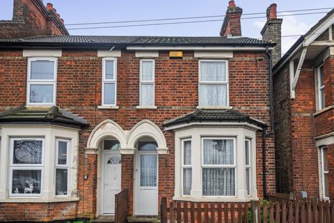 3 bedroom end of terrace house for sale, Ampthill Road, Bedford