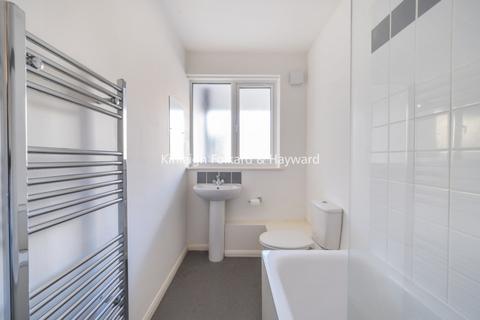 2 bedroom flat to rent, Knighton Park Road London SE26