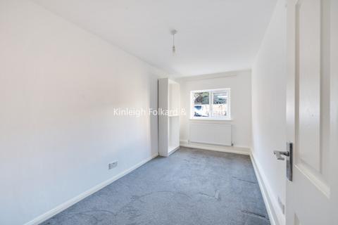 2 bedroom flat to rent, Knighton Park Road London SE26