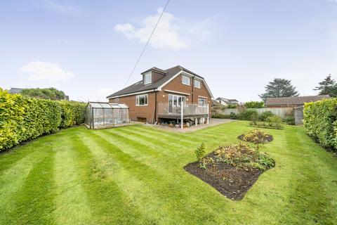 4 bedroom detached house for sale, Riverside Close, Surrey TW18