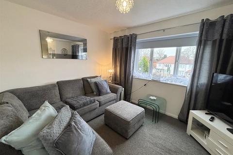 2 bedroom flat to rent, Stratford Road, Shirley