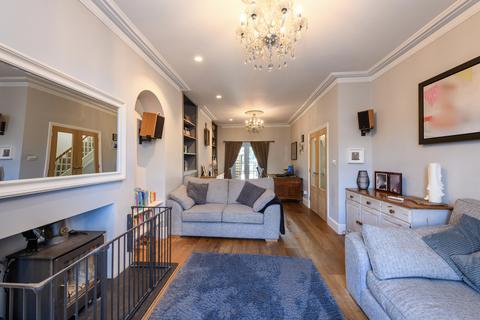 4 bedroom character property for sale, High Street, Street