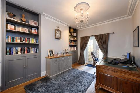 4 bedroom character property for sale, High Street, Street