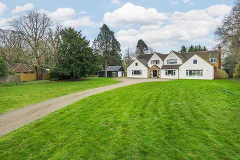 7 bedroom detached house for sale, Hurst,  Reading,  RG10