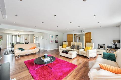 7 bedroom detached house for sale, Hurst,  Reading,  RG10