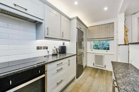 2 bedroom flat to rent, Alderney Street, London SW1V