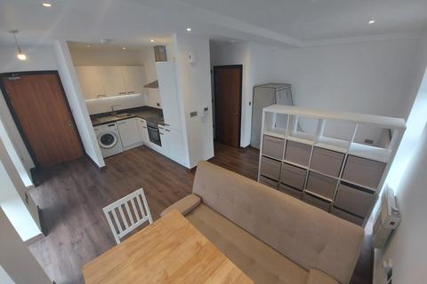 Studio to rent, 56 Park Street, Luton LU1