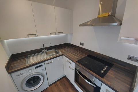 Studio to rent, 56 Park Street, Luton LU1