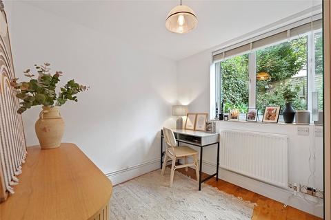 16a Westwick Gardens, London, W14 0BU