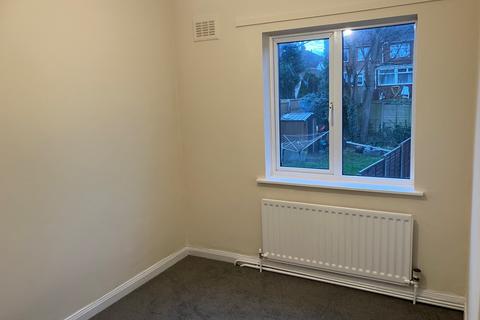 3 bedroom terraced house to rent, York Avenue, Walsall