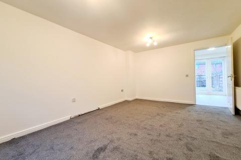 3 bedroom terraced house to rent, Harvard Road, Manchester, Greater Manchester, M18