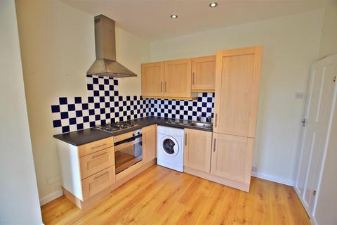 1 bedroom flat to rent, Queen Street, GREETLAND