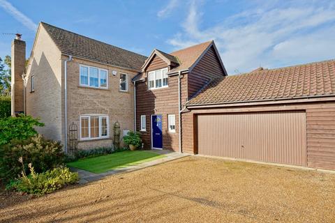 4 bedroom detached house for sale, St Andrews Court, Kimbolton, Huntingdon, PE28