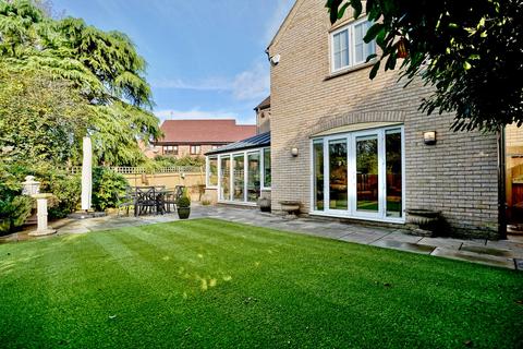 4 bedroom detached house for sale, St Andrews Court, Kimbolton, Huntingdon, PE28