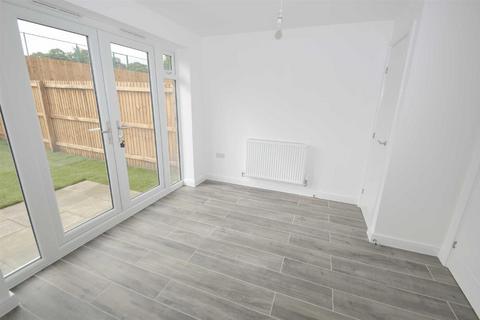 3 bedroom house to rent, Wightman Avenue, Macclesfield, Cheshire