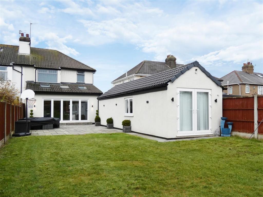 Garden Room