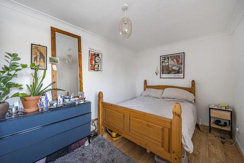 1 bedroom flat for sale, Linwood Close, Camberwell SE5