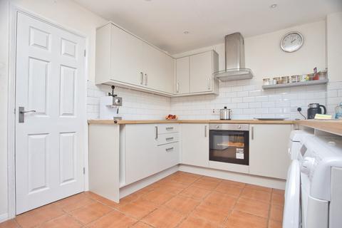 3 bedroom semi-detached house to rent, Foster Way, Deal, CT14