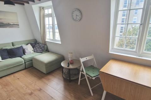 2 bedroom flat to rent, Sillwood Place, Brighton BN1