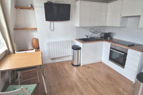 2 bedroom flat to rent, Sillwood Place, Brighton BN1