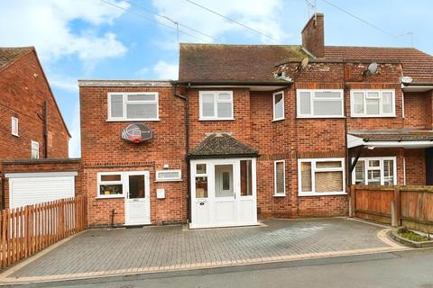 6 bedroom semi-detached house for sale, Glen Way, Oadby, Leicester, LE2