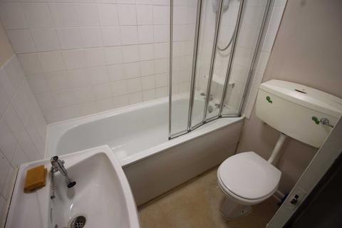 1 bedroom flat to rent, Handcross Road, Luton LU2