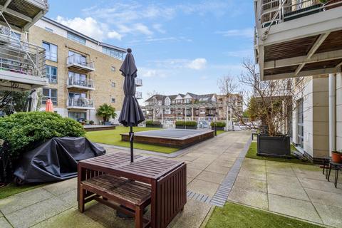 1 bedroom apartment for sale, Moorings House, Brentford, TW8