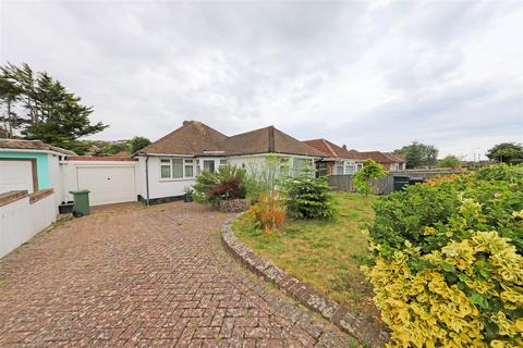 2 bedroom detached bungalow to rent, Ridgewood Avenue, Saltdean