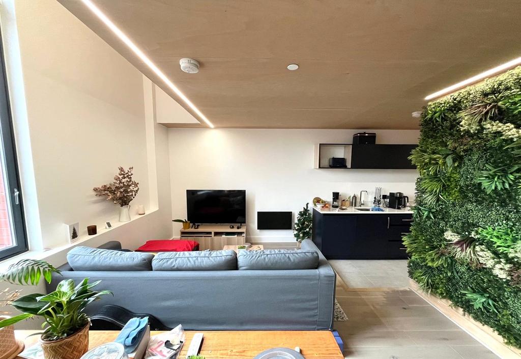 Apartment in Salford - View 4