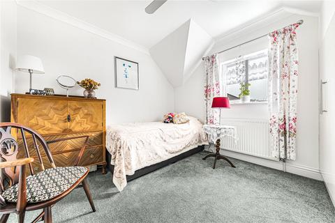 27 Vincent Square, Biggin Hill, Westerham, TN16 3EL
