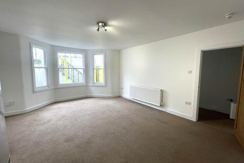 2 bedroom flat to rent, Tisbury Road, Hove, East Sussex