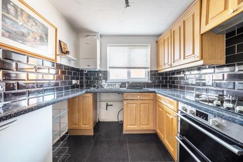 3 bedroom end of terrace house to rent, Hyacinth Walk,  East Oxford,  OX4