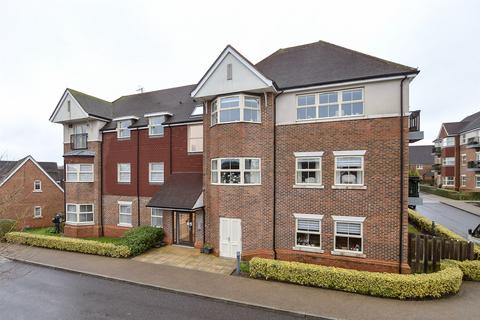 2 bedroom flat for sale, Durrants Drive, Faygate, Horsham, West Sussex