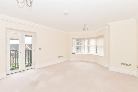 2 bedroom flat for sale, Durrants Drive, Faygate, Horsham, West Sussex